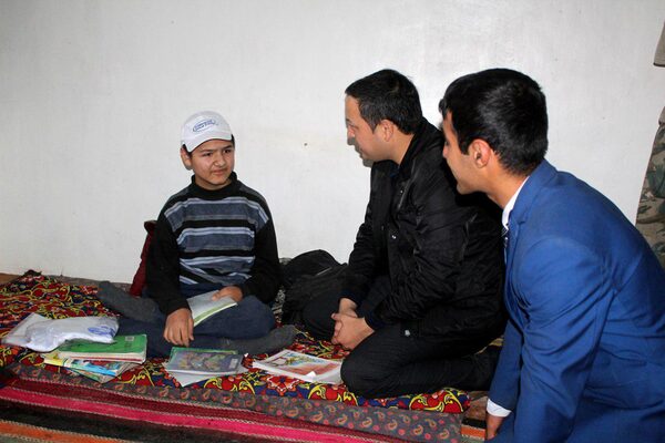 Yoshlar yetakchisi bilan ochiq uchrashuv
